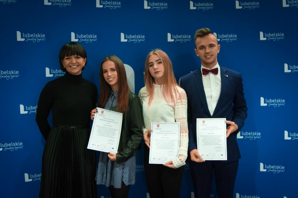 KINGA, SYLWIA I PIOTR – STYPENDYŚCI „ LUBELSKIEJ KUŹNI TALENTÓW”